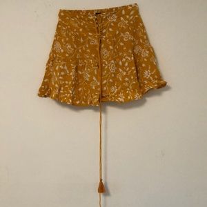 Size Medium Women’s Skirt